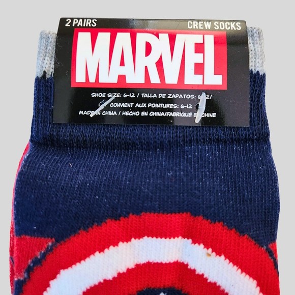 Marvel Men's 2 pair pack Captain America Crew Socks Size 6-12 NEW - Picture 2 of 8